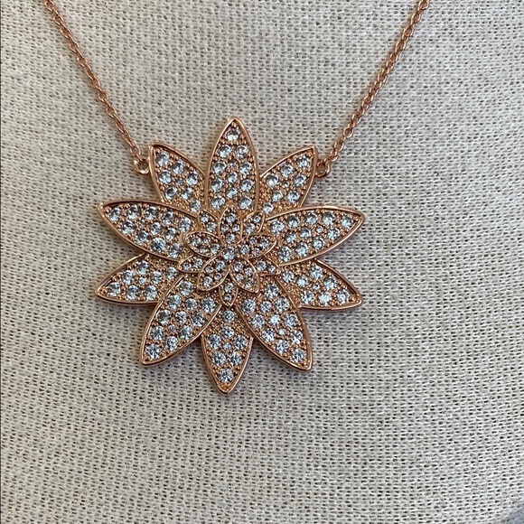New Hespera Rose Gold Lotus Floral Pendant Necklace - Picture 2 of 2